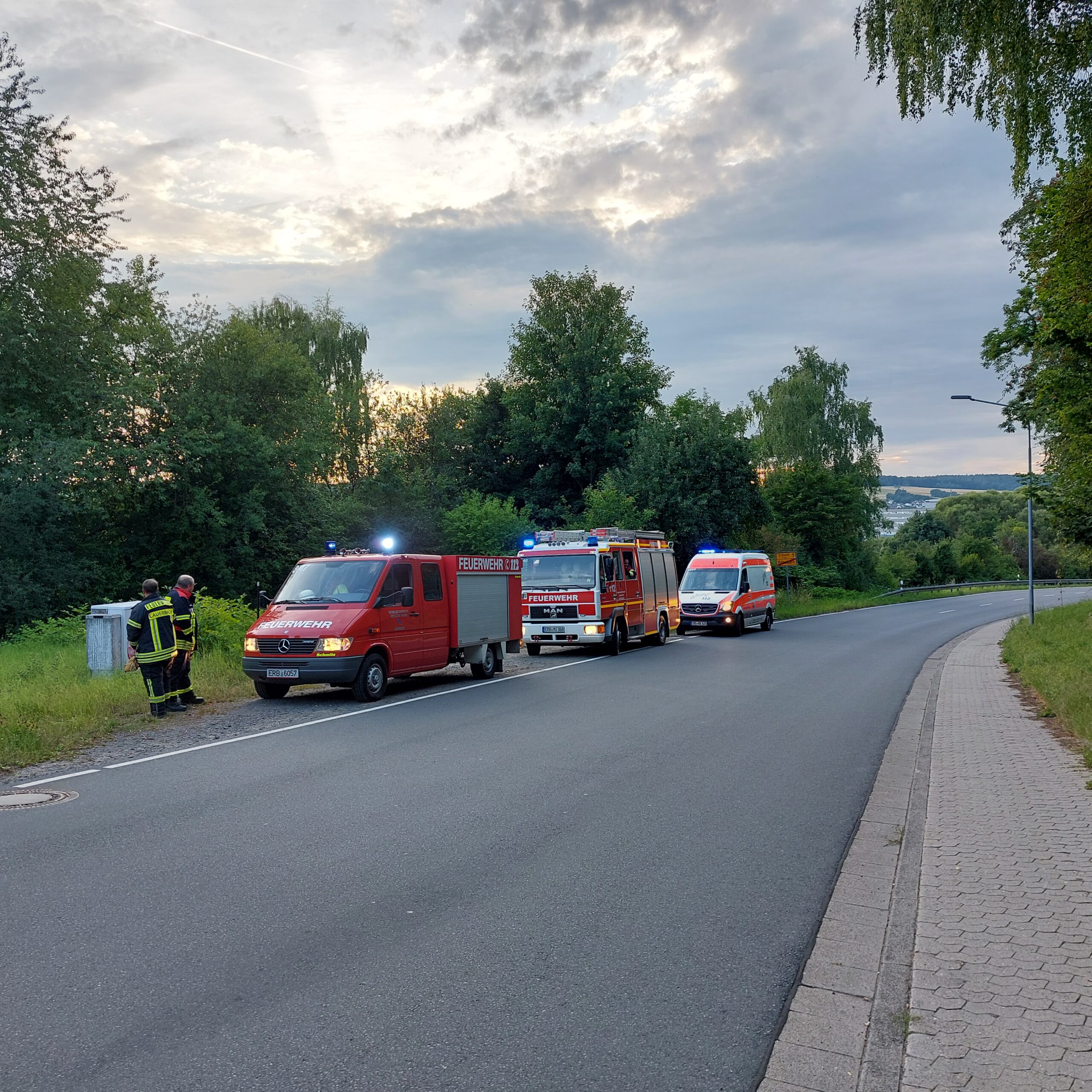 Mittlerer Brand mit Menschenleben in Gefahr (16/2025)