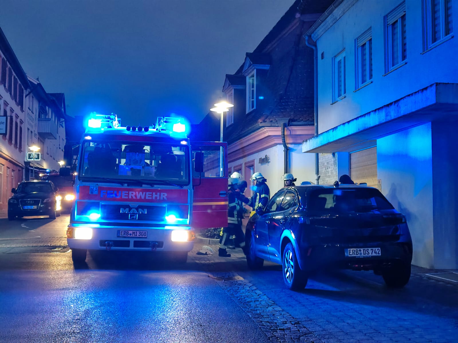 F2Y-Brand in einem Mehrfamilienwohnhaus (19/2026)
